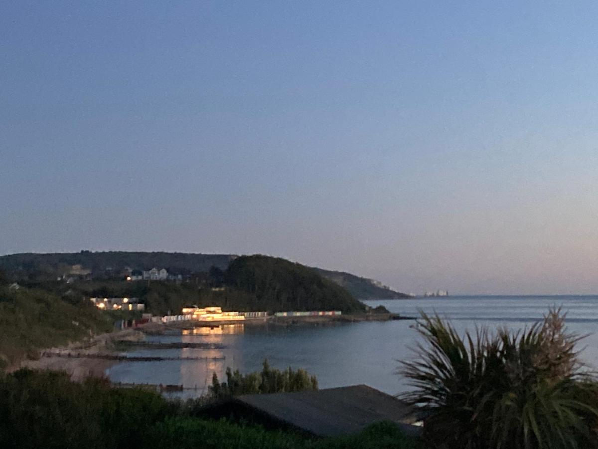 Seaview Self-Catering Coastal Bungalow In Rural West Wight Freshwater Luaran gambar