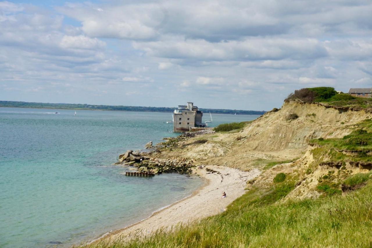 Seaview Self-Catering Coastal Bungalow In Rural West Wight Freshwater Luaran gambar