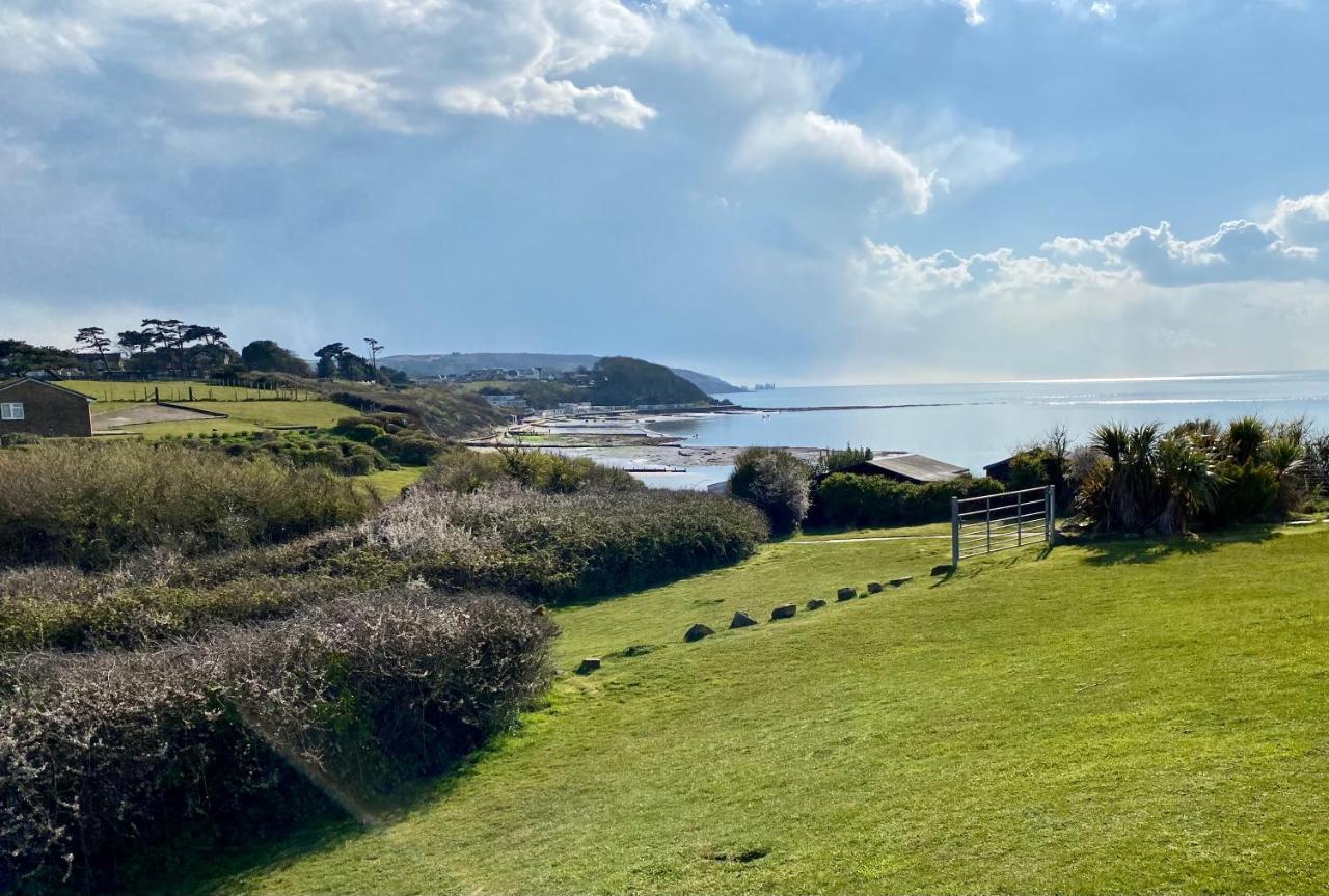 Seaview Self-Catering Coastal Bungalow In Rural West Wight Freshwater Luaran gambar